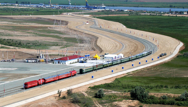 В обход Суэцкого канала: Россия, Иран и Азербайджан планируют увеличить торговый оборот благодаря крупному транспортному проекту